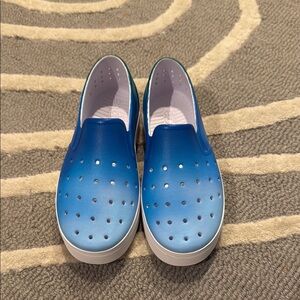 NWT People Blue and Green Ombré Kids Slip-On Shoes